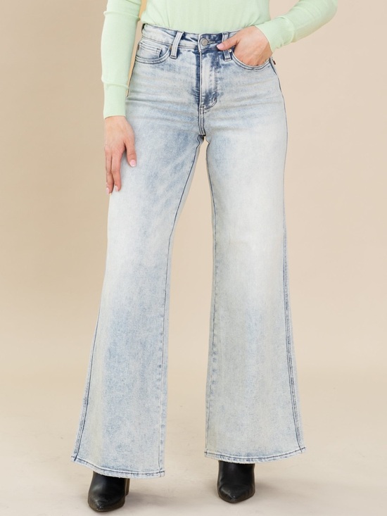 Judy Blue Light Wash Wide Leg Jeans Size 5 - Picture 2 of 8